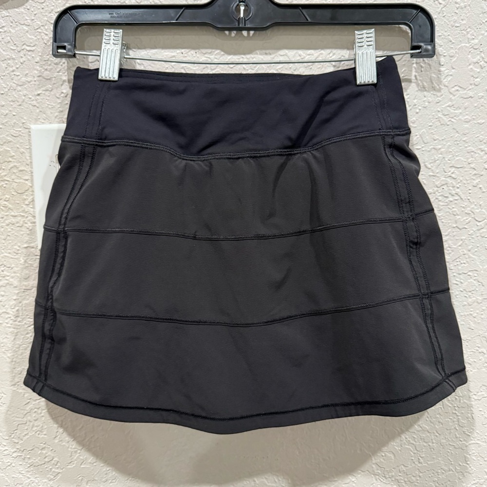 Lululemon black skort